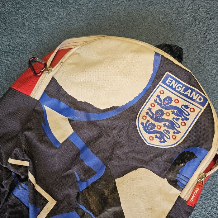 Mochila colorida juvenil