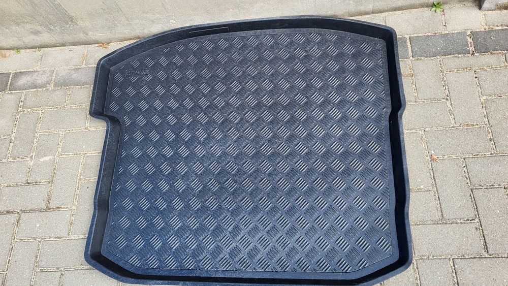Mata bagażnika  audi a3 8y sedan.