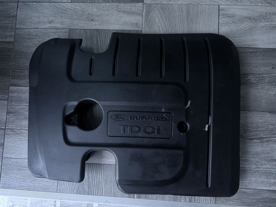 Кришка двигуна Ford Focus 1.6дизель