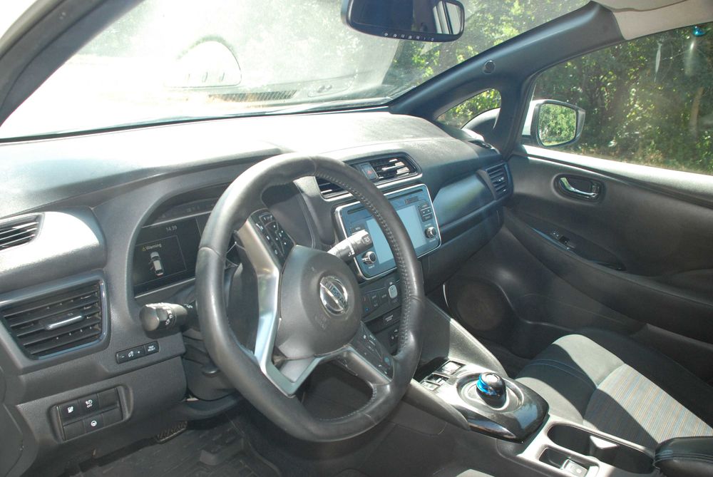 Ниссан Лиф Nissan leaf 2018 в отличном состоянии