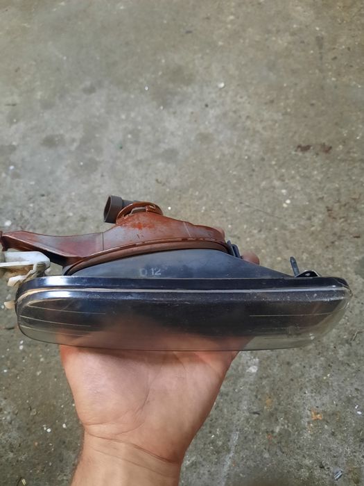 Farois nevoeiro bmw 320 ano (1999em razoavel estado vila nova de gaia