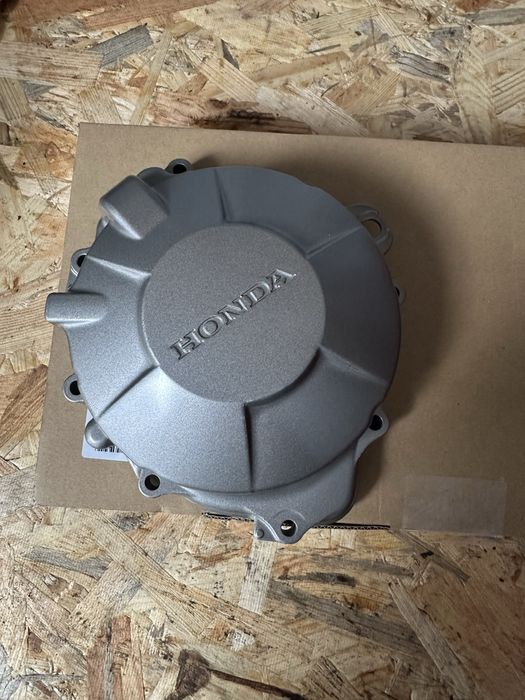 Кришка генератора Honda cbf600 08-13 11321-MER-305