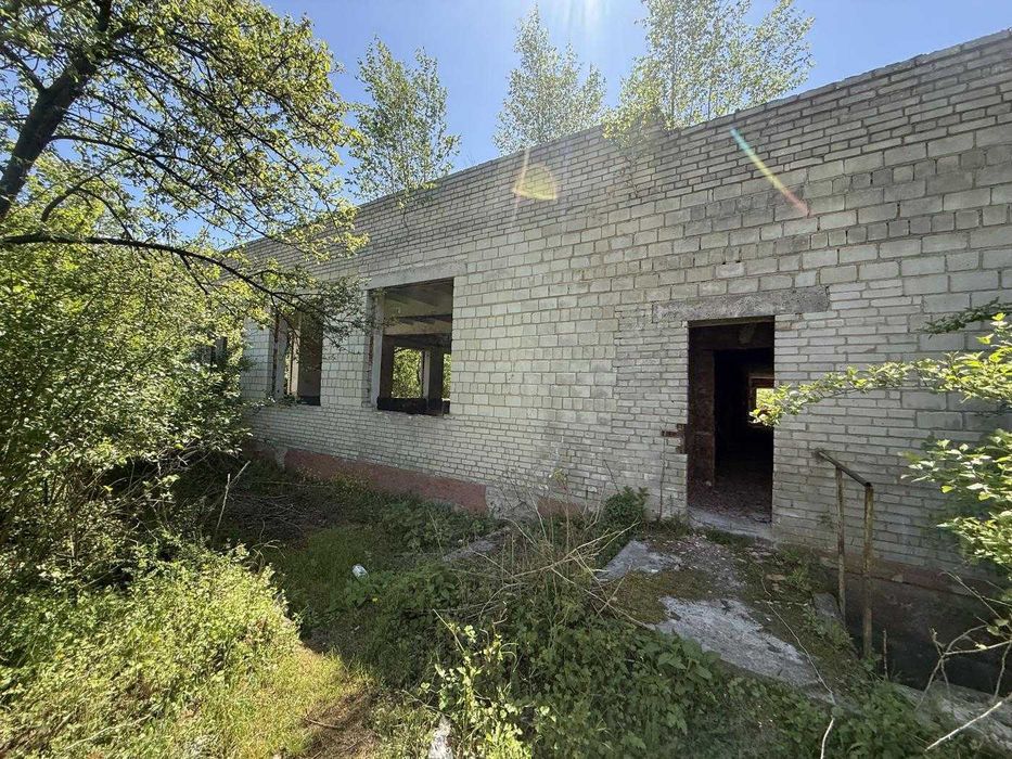Будівля, комерція, недобудова, Довге (Сопіт), Львівська область