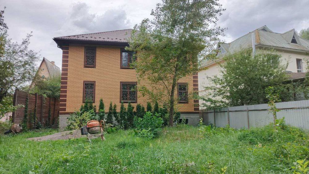 Продаж двоповерхового будинку в селі Таценкі, Обухівський район