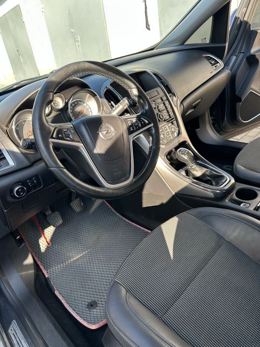 Opel astra j 2011 1.7 дизель