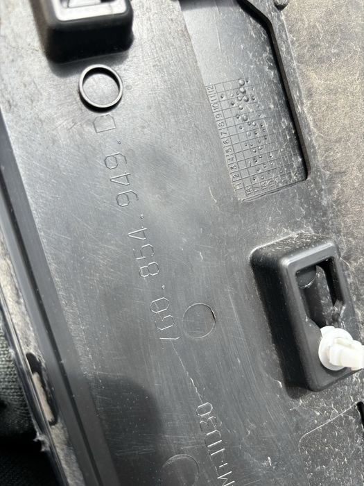 Накладка двері лівої передньої та задньої R-Line C9X VW Touareg 3 CR 760854939D 760854949D