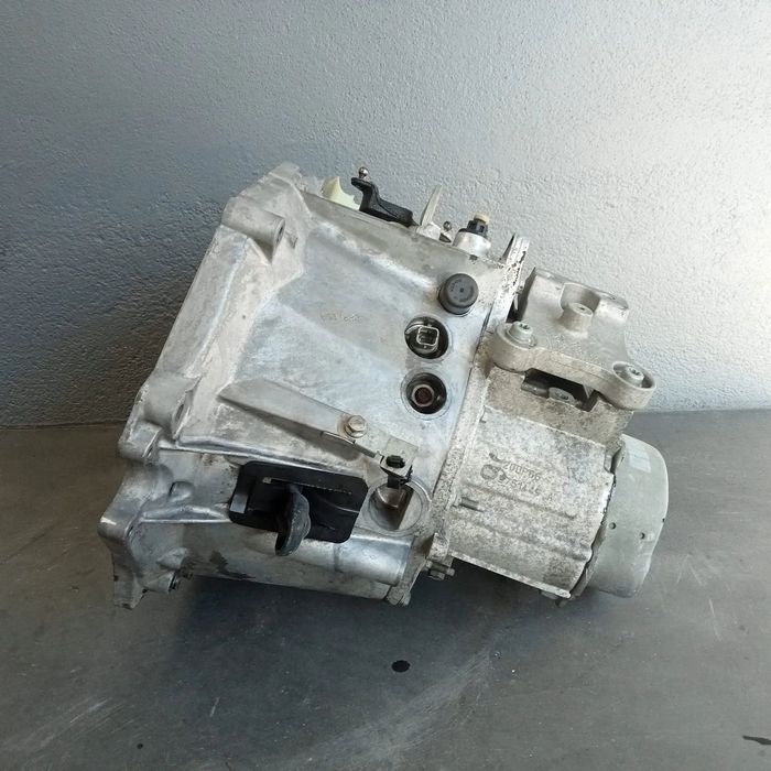 Caixa de Vel Peugeot 207 1.6Hdi 20DP66 em Stock