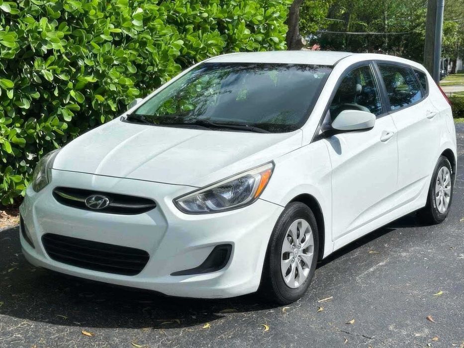 Hyundai Accent Sport      2015