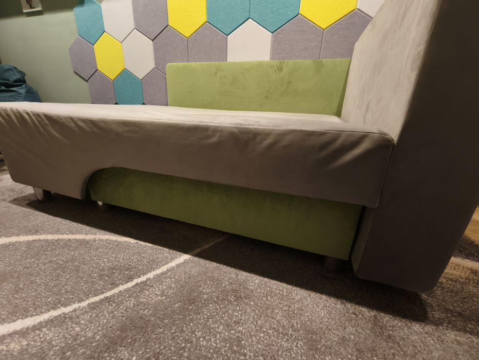 Łóżko, tapczan dla dzieci  AVO., z poduchą Avocado 75 cm