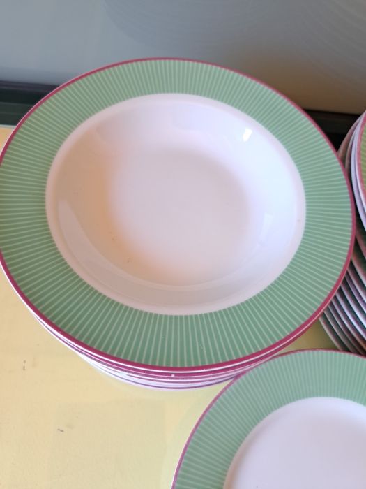 Plate Set488929177423718402
