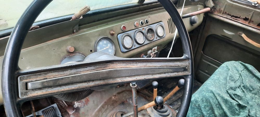 Продаю  УАЗ  469