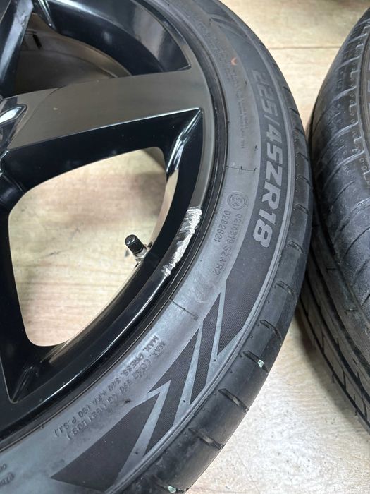 felgi jaguar xe 5x108 2x 7,5jx18 et 46 , 2x 8,5jx18 et 55