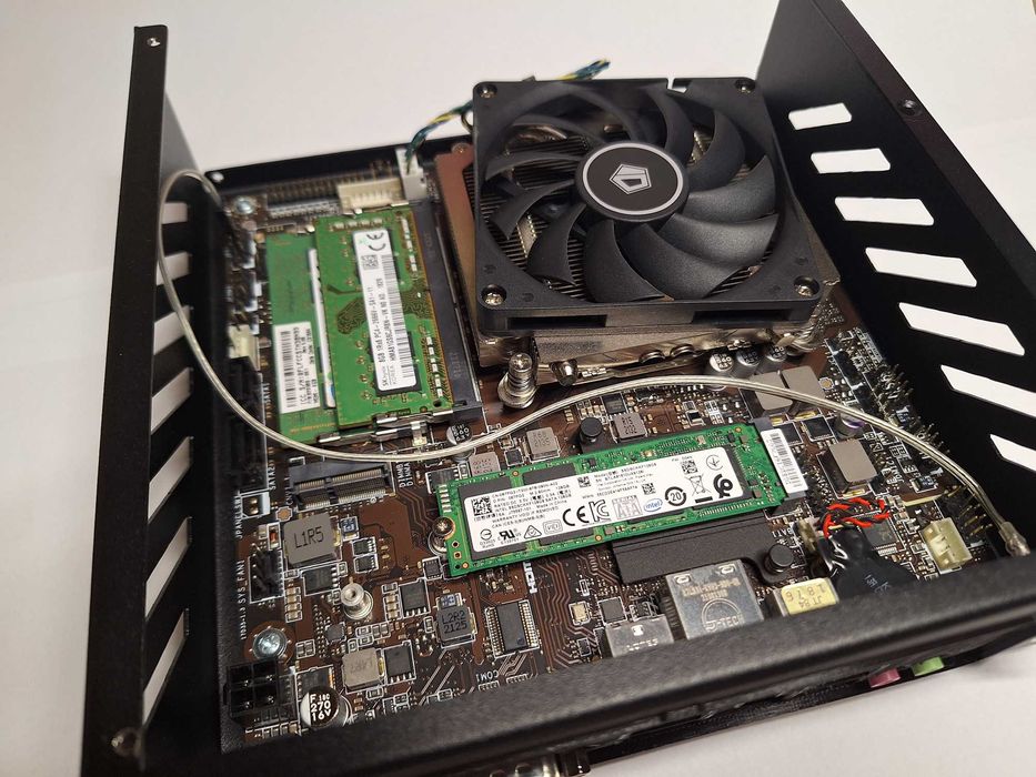 Міні ПК Intel Core i3-10105 / 12Gb / 128Gb