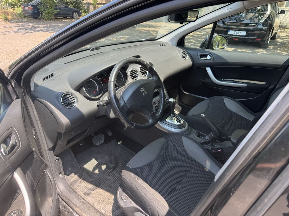 Peugeot 308 автомат