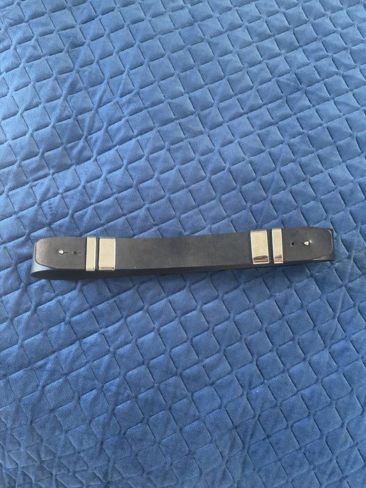 Pacxka ubrań. Guess. Lee. Aryton. Simple.