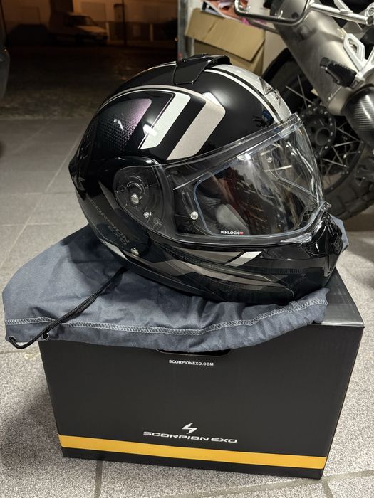 Capacete Scorpion exo 930 evo M novo