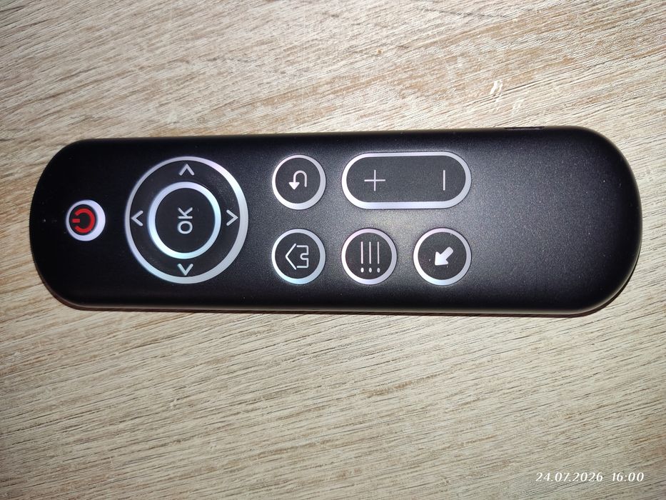 Pilot Bluetooth z podświetlaną klawiaturą