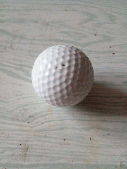 Винтажный мячик для гольфа