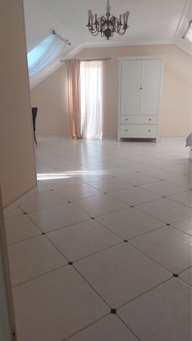 Продам 3х поверховий будинок з балконом і ділянкою на 5соток 137.2кв.м