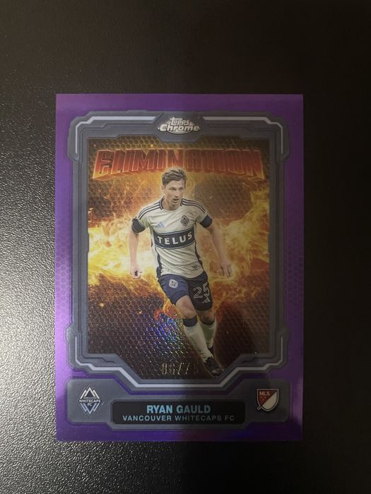 Лот із карток MLS Topps Chrome (автограф + 4 тиражки + 27 бази)