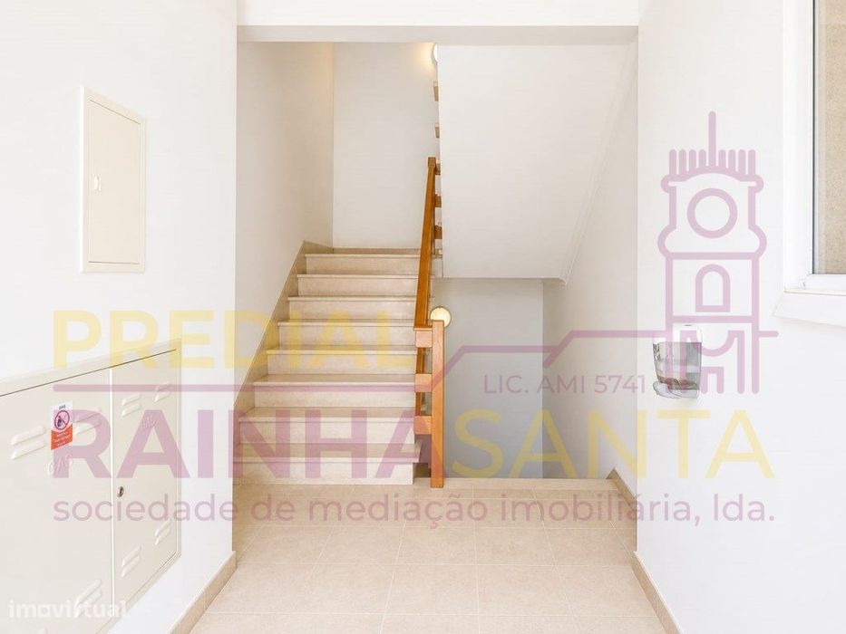 Apartamento T2 com Garagem em Box - S. Martinho do Bispo, Coimbra