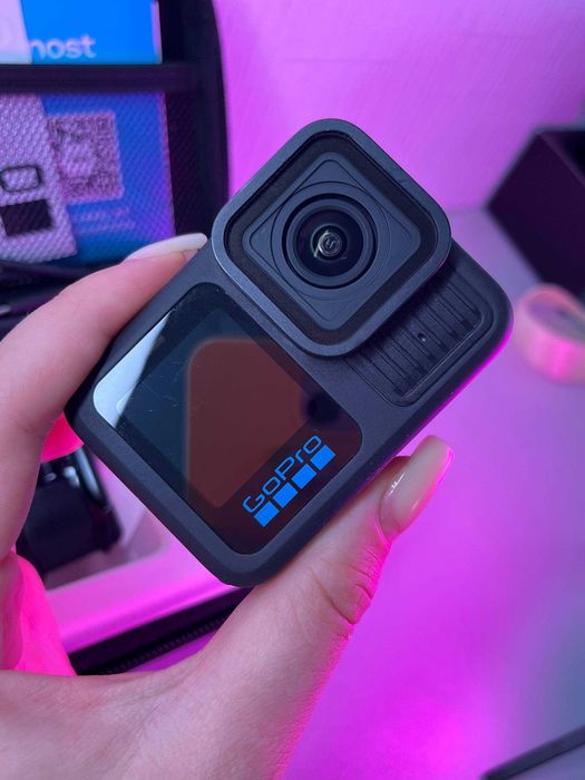 Екшн-камера GoPro Hero 13 з флешкою