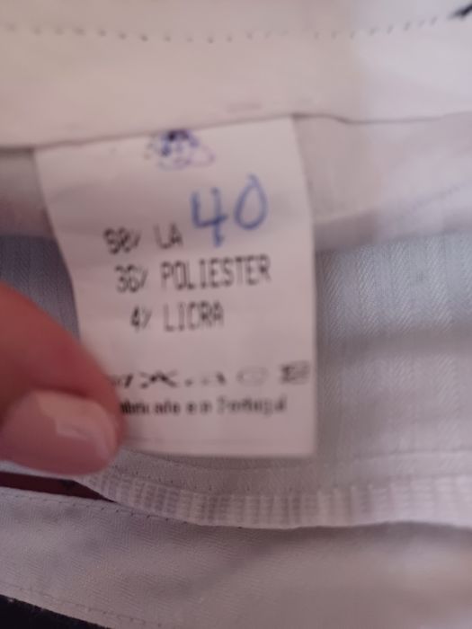 Conjunto de camisa e calças