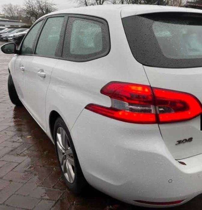 Peugeot 308 I II SW бампер з разборка пежо