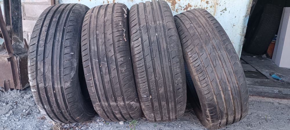 Покришки  TOYO .