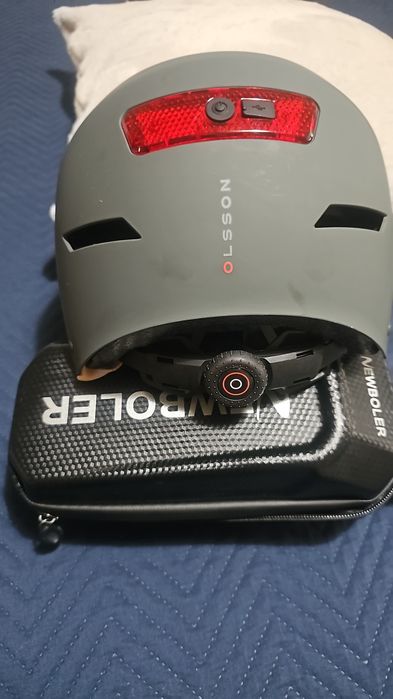 Vendo capacete e uma bolsa de trotinete
