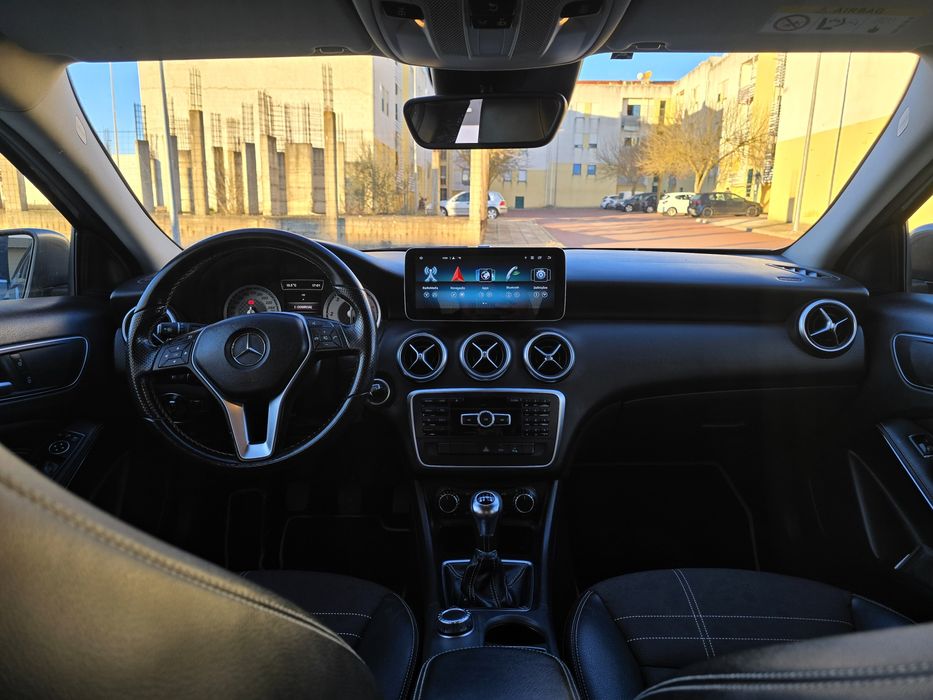 Mercedes a180d ano 2013