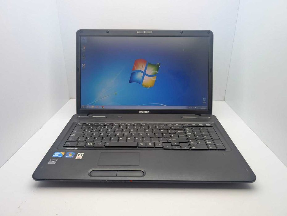 TOSHIBA L670 i3-380M DDR3-6gb HDD-640gb Intel HD Graphics 17.3''