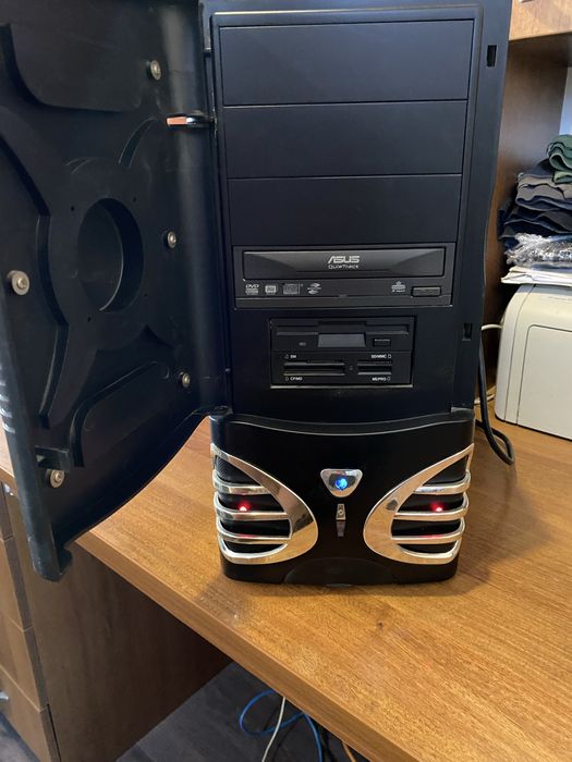 Продам повний комплект ПК Asus монітор навушники клава