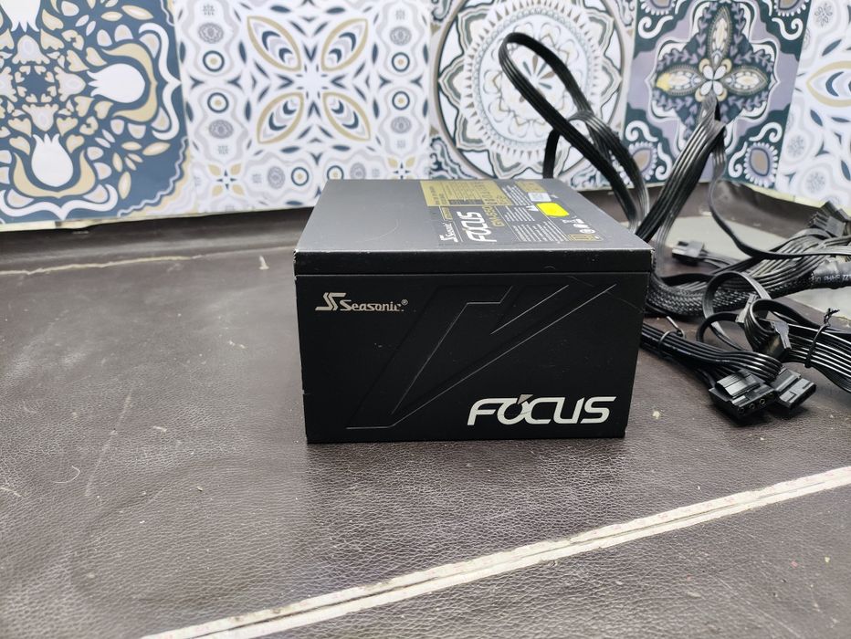 Блок питания живлення Seasonic FOCUS

SSR-650FM 650W 80 PLUS GOLD