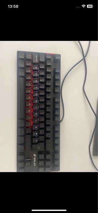 Teclado mecanico com teclas luminosas ( c/ personalizacão )