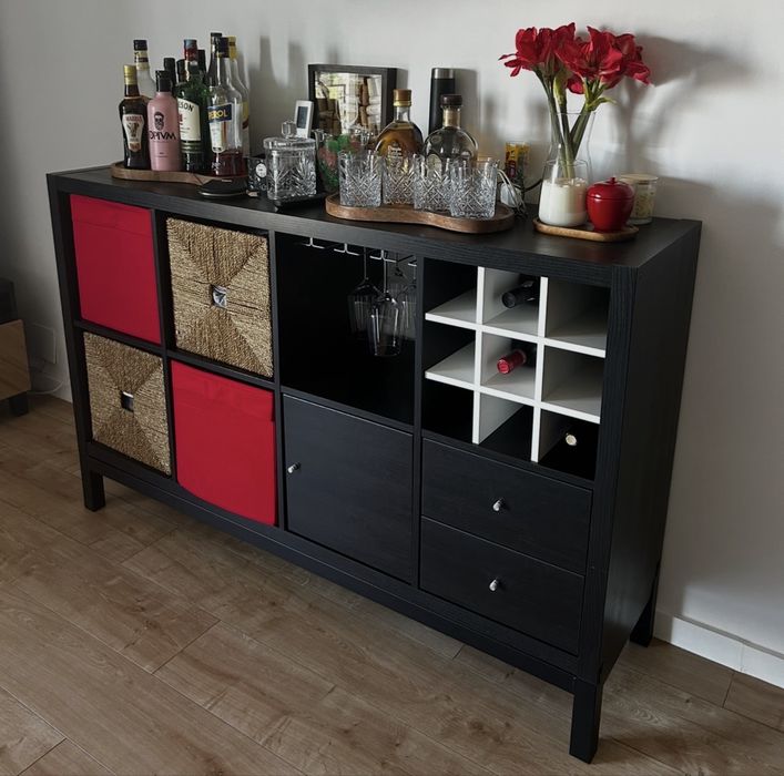 Estante Kalax preto IKEA