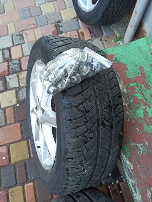 Продам комплект дисків Toyota