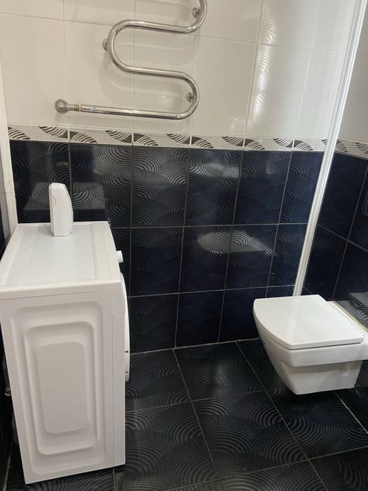 Здам 2-к квартиру на площі Володимира Великого