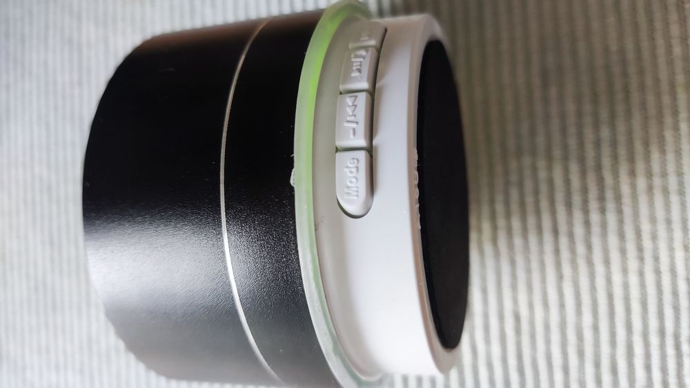 Mini Bluetooth speakers A 10 and MG2 new in box64550422806145124