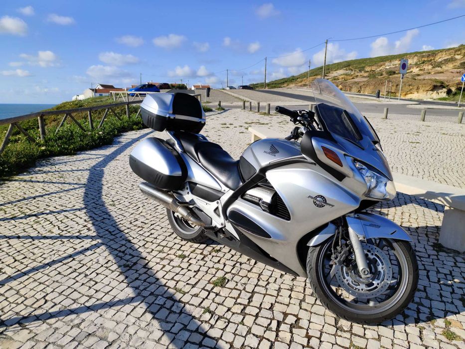 Honda PAN 1300 ST 2010