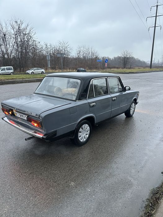 Ваз 2106 сірого кольору 1991 року, жигуль шістка