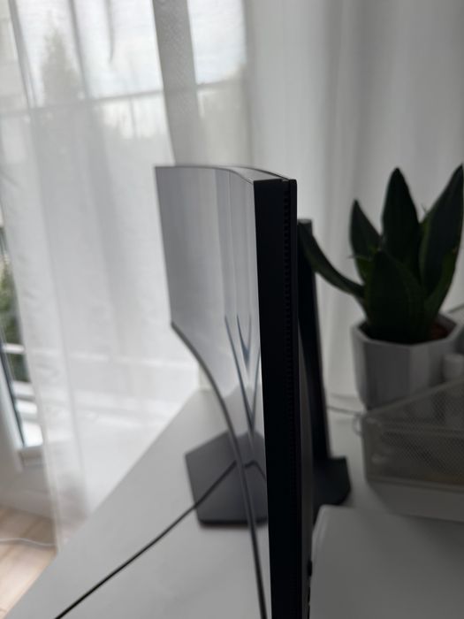 Dell S3422DWG – monitor ultrapanoramiczny 34”