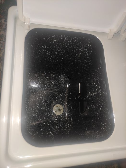 Продам стиральную машинку полуавтомат