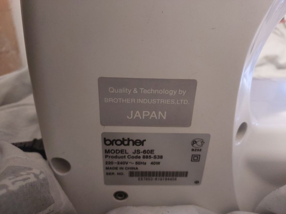 Brother JS60E швейна