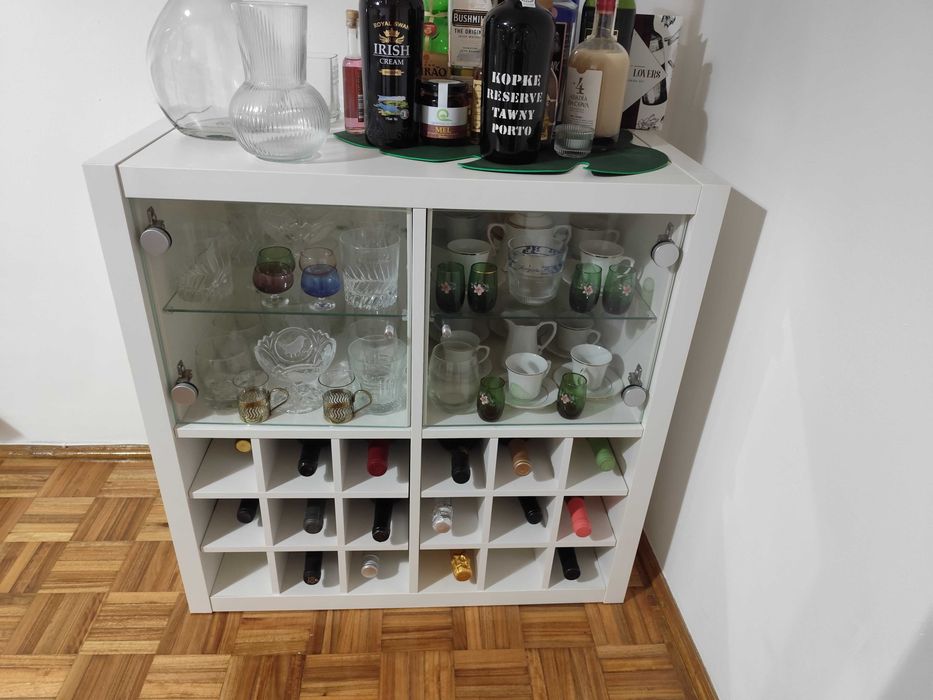 Garrafeira - estante