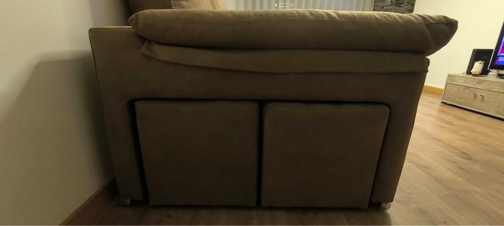 Sofá 3 lugares c/ chaise longue (assentos deslizantes + reclinável + baú + 2 puffs)