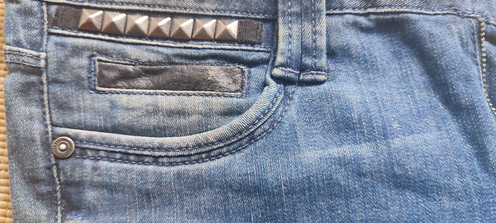 Jeans Tiffosi tamanho 34