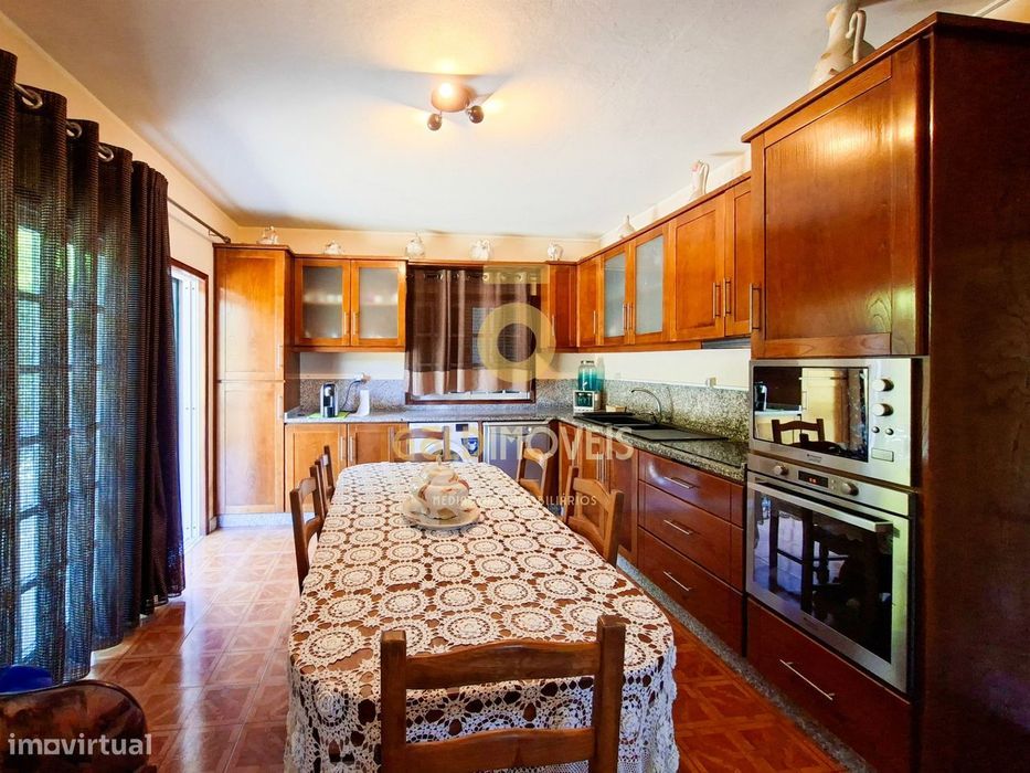 Moradia T4 Venda em Santa Maria de Sardoura,Castelo de Paiva