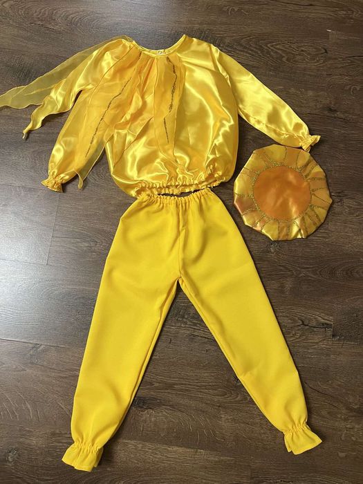 Костюмчик Промінчика, Сонечка весняного 116 розмір (два однакові)