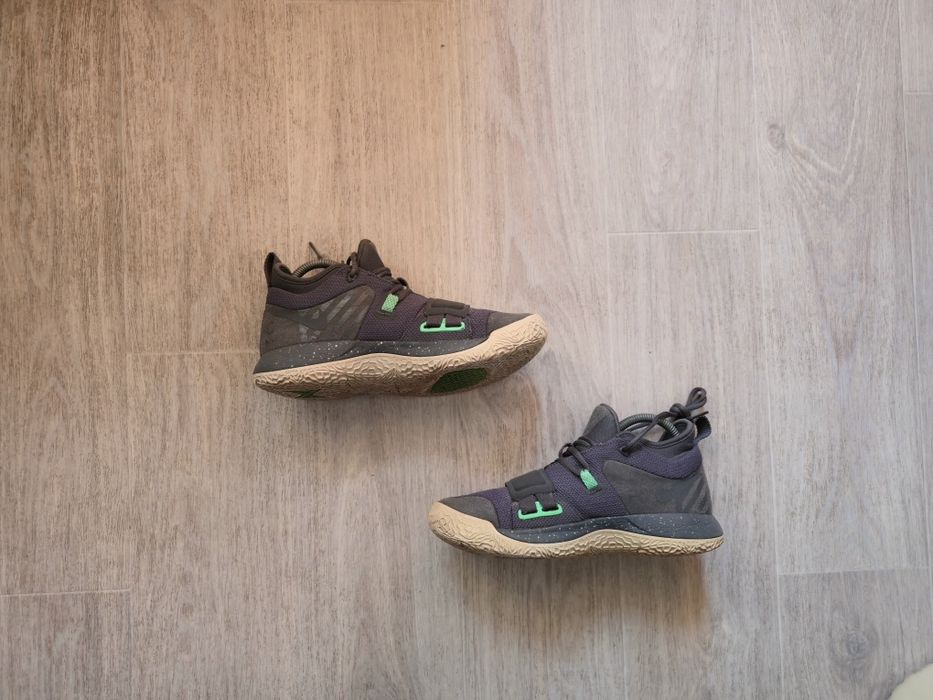 Кросівки Nike Kyrie  ориг Jordan